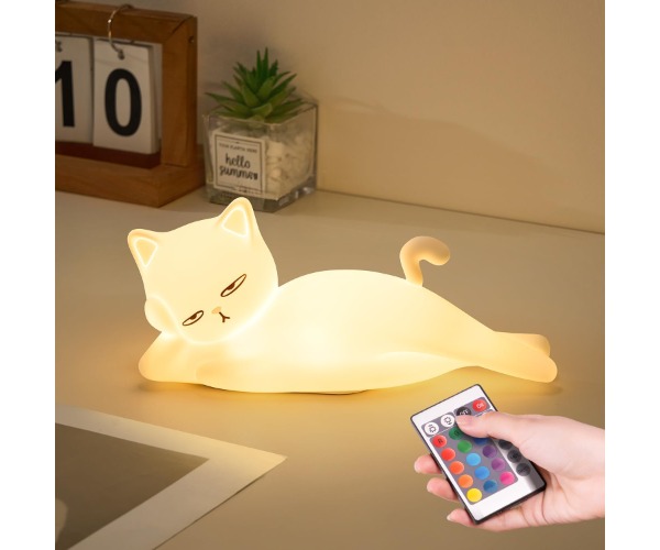 La lámpara del gato echado